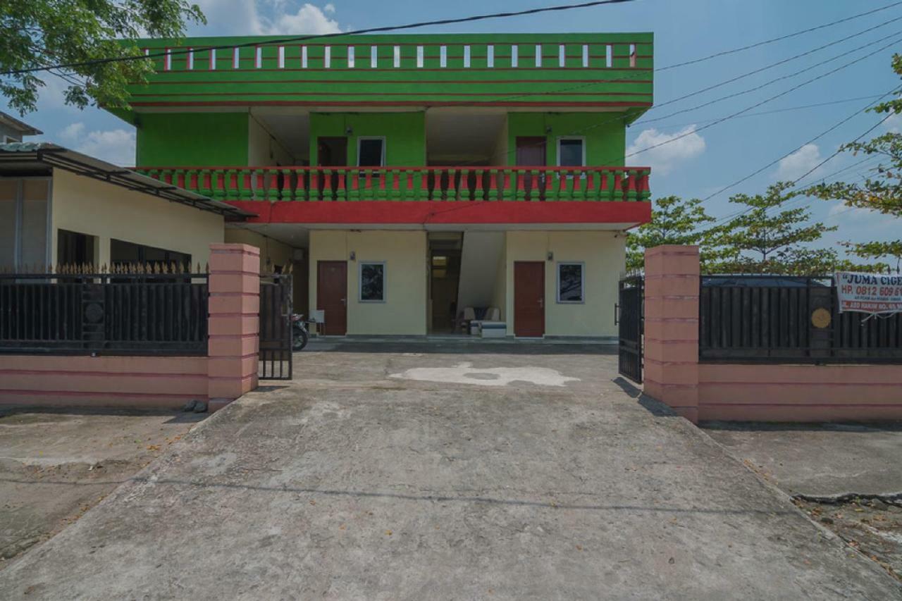 Hotel Reddoorz Near Politeknik Negeri Medan Esterno foto